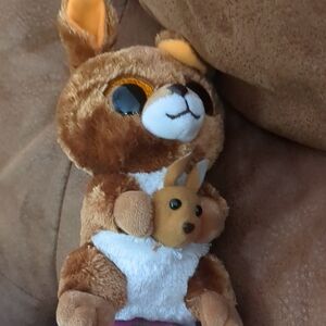 Ty Beanie Boo Kipper 2019 Brown & White Kangaroo Plush with Joey